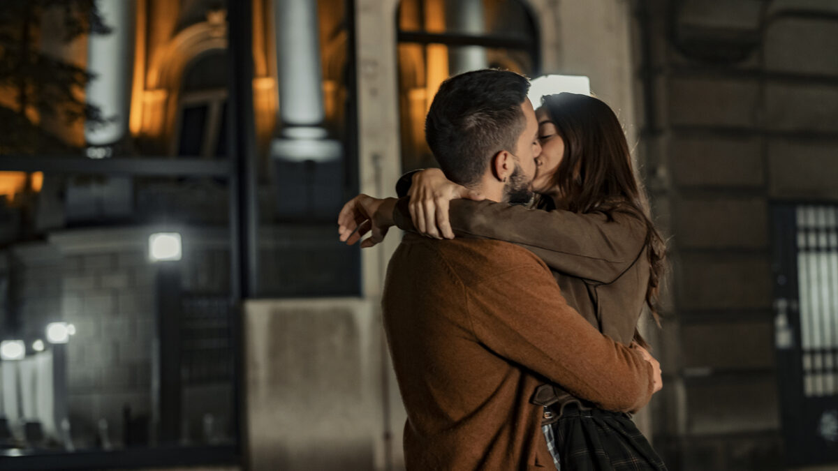 Το πρώτο φιλί δόθηκε πριν 20 εκατομμύρια χρόνια και ήταν μεταξύ θηλαστικών