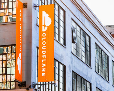 Εξωτερική άποψη της έδρας της Cloudflare.