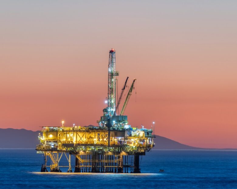 Η Τουρκία μειώνει τις αγορές πετρελαίου από τη Ρωσία καθώς οι ΗΠΑ αυστηροποιούν τις κυρώσεις