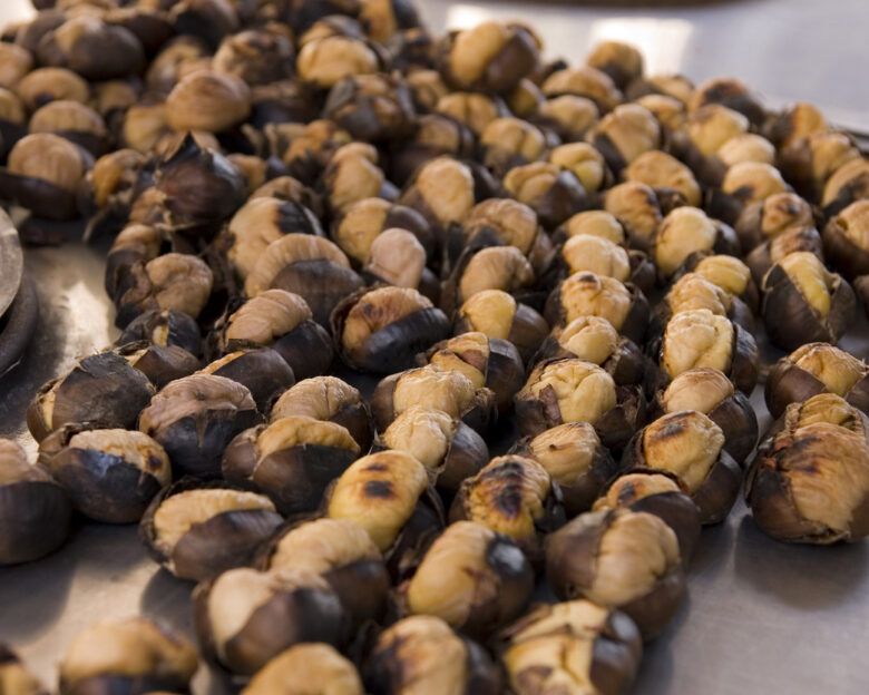 Συνταγή για εύκολα και γρήγορα κάστανα στον φούρνο μικροκυμάτων