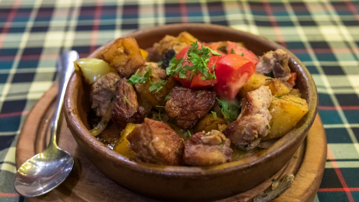 Αρνάκι γκιούλμπασι