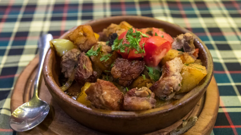 Αρνάκι γκιούλμπασι