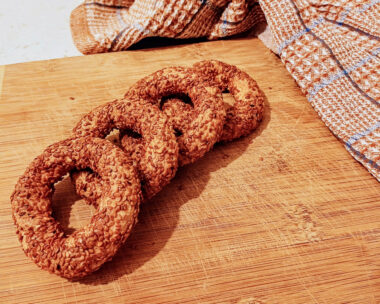 Τυροκούλουρα με βρώμη