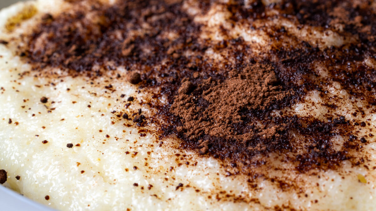 Σιμιγδαλόκρεμα