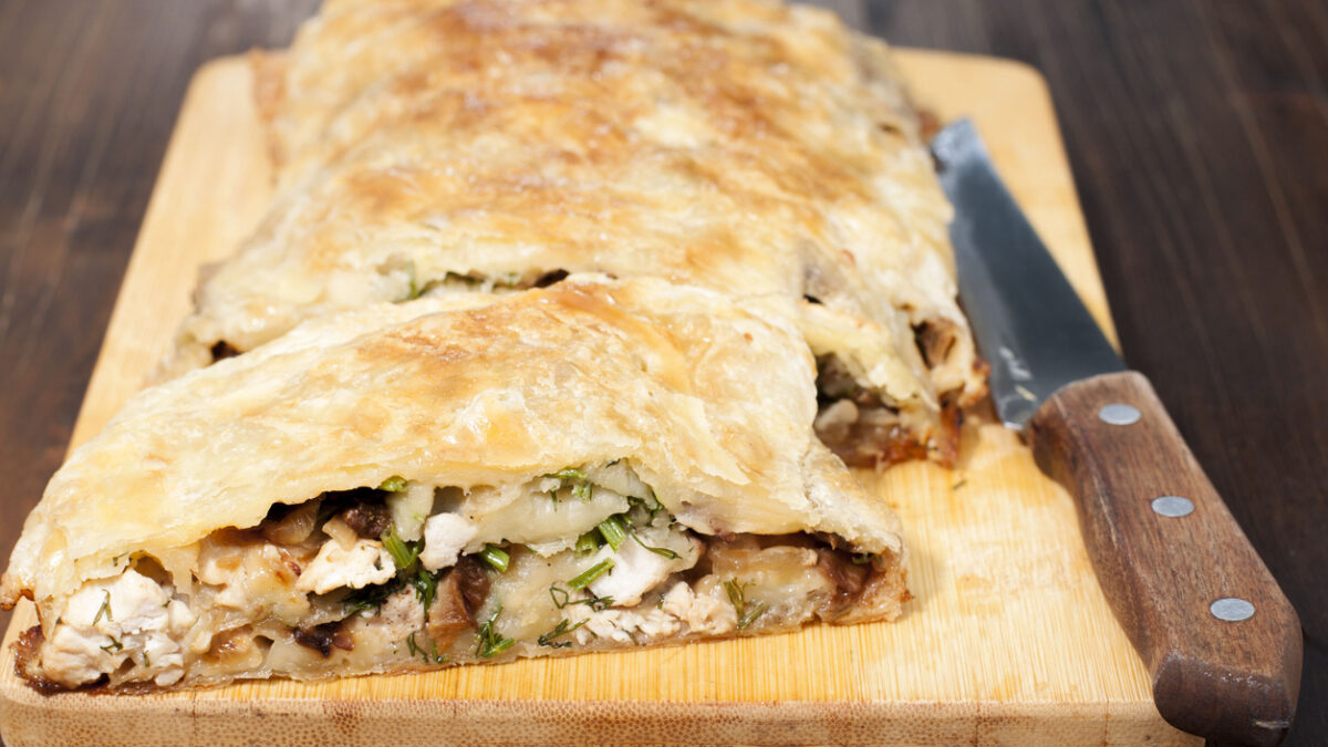 Κοτόπιτα με μανιτάρια ρολό