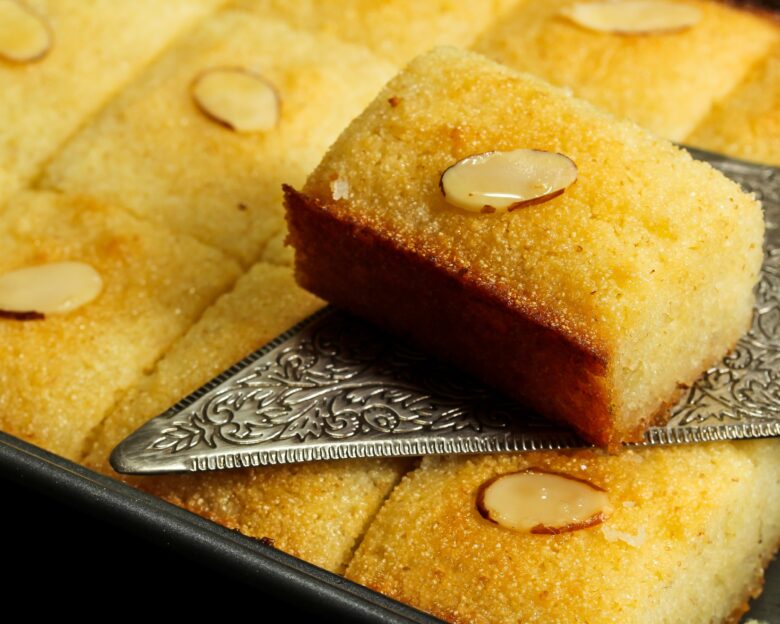 Συνταγή για παραδοσιακό σάμαλι με επικάλυψη σοκολάτας