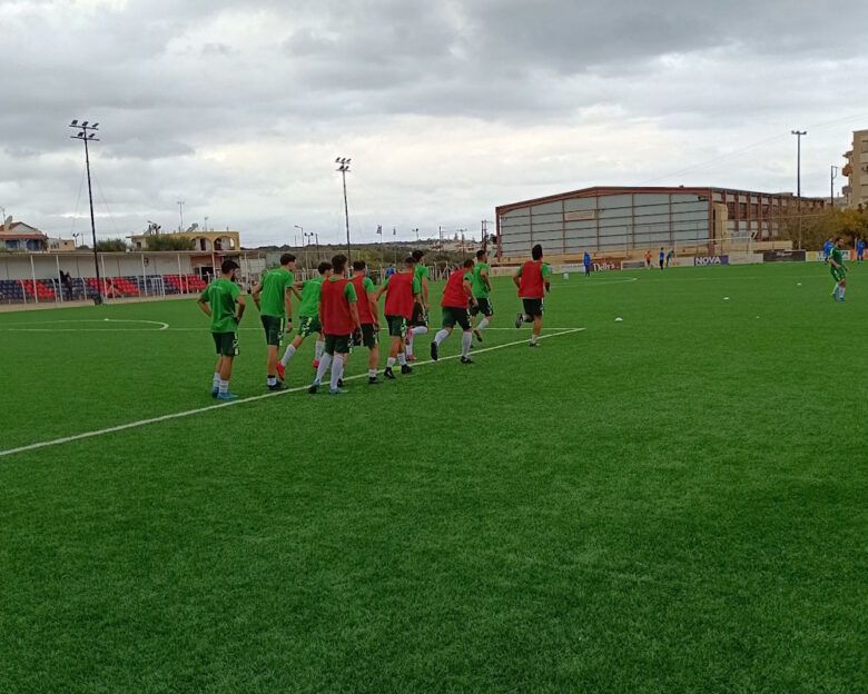 Οπαδός μπήκε στον αγωνιστικό χώρο και χτύπησε τερματοφύλακα στο πρόσωπο, σε αγώνα της ΕΠΣ Ηρακλείου