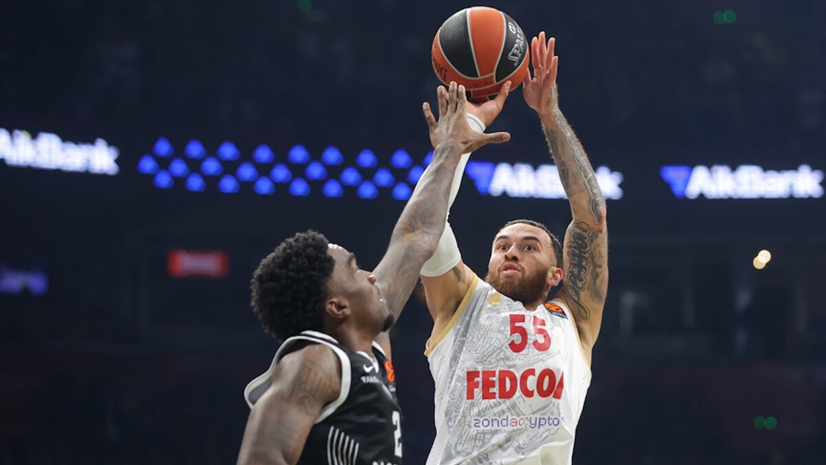 Μάικ Τζέιμς