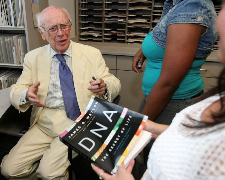 Πέθανε ο Τζέιμς Γουάτσον που ανακάλυψε τη δομή του DNA – Μαζί με τους Κρικ και Γουίλκινς βραβεύτηκαν με το Νόμπελ Ιατρικής το 1962