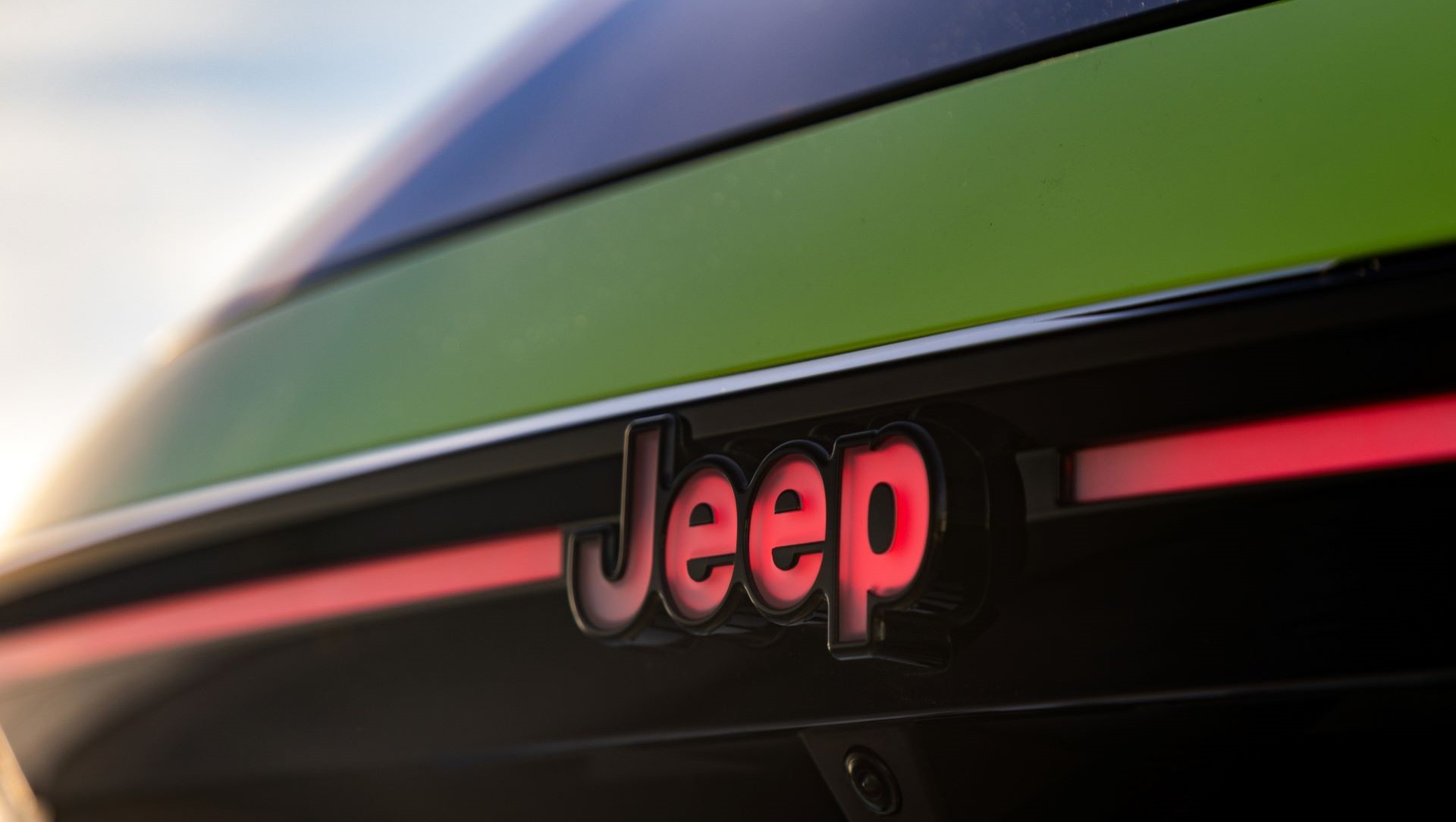 Γνωρίζουμε και οδηγούμε το νέο Jeep Compass στη Βαρκελώνη