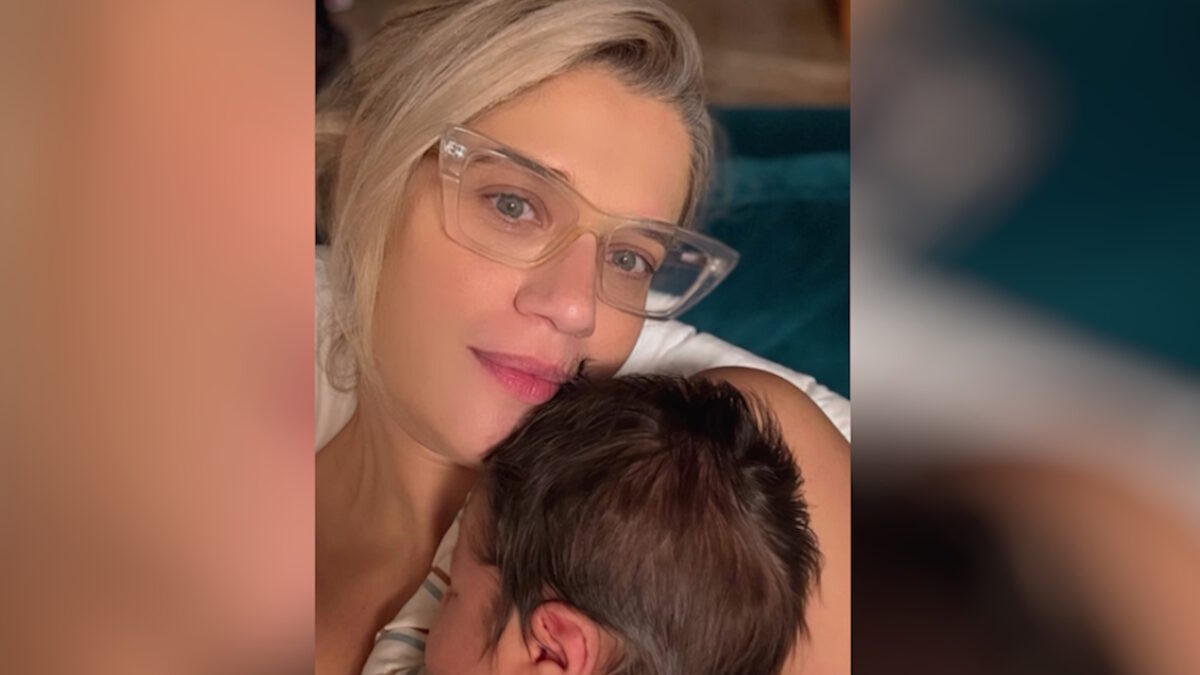 Tζένη Θεωνά