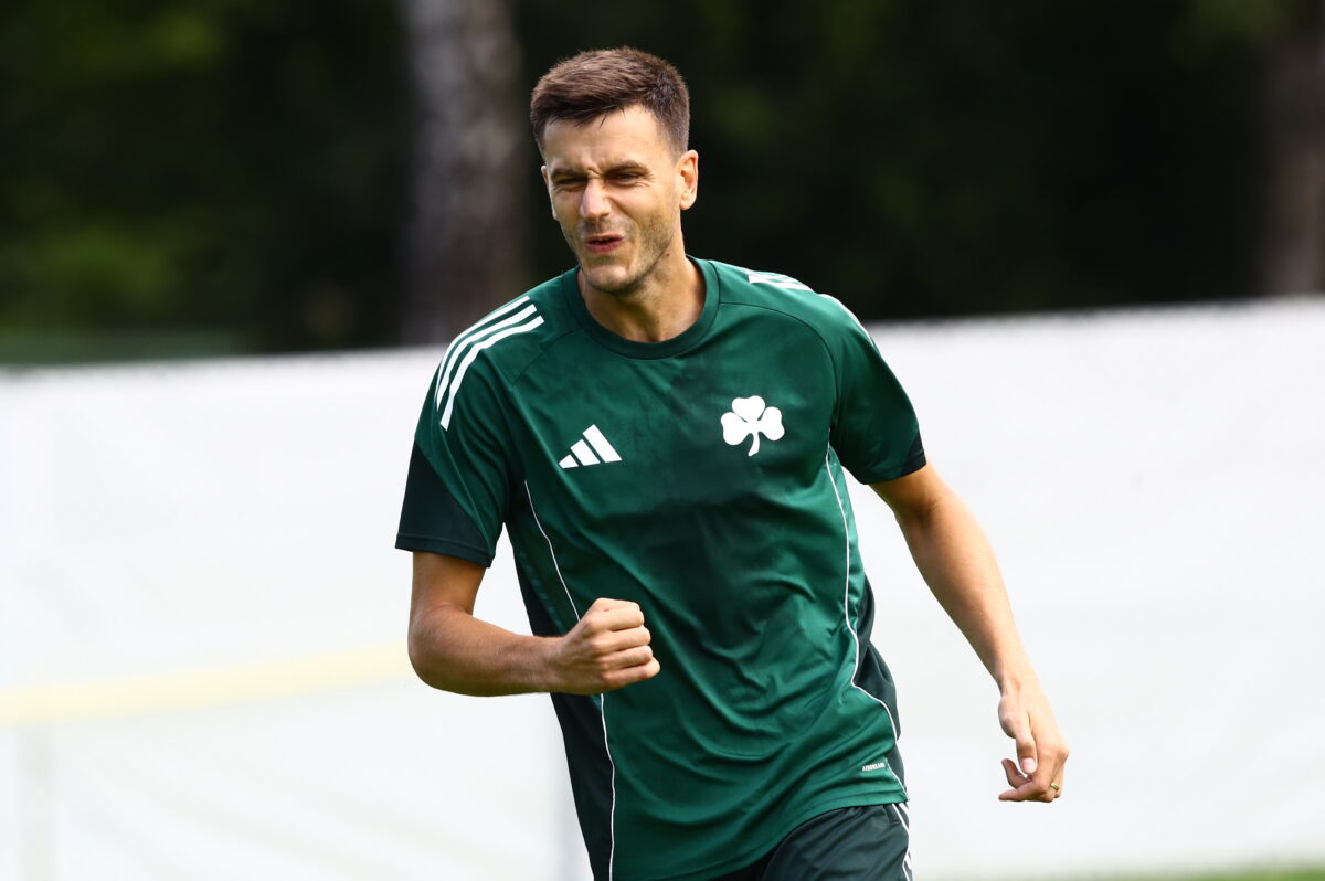 Ο Γιερεμέγεφ σε προπόνηση του Παναθηναϊκού (ΜΑΡΚΟΣ ΧΟΥΖΟΥΡΗΣ