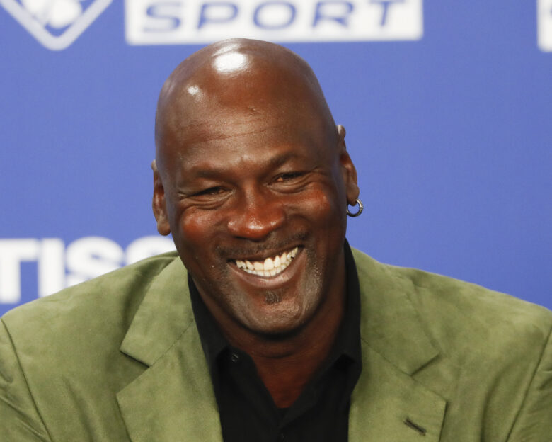 Ο Μάικλ Τζόρνταν δώρισε 10 εκατομμύρια δολάρια σε ιατρικό κέντρο προς τιμήν της μητέρας του