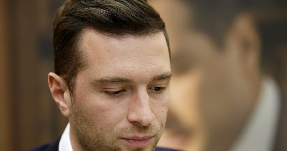 France: They threw flour at Jordan Bardela, leader of the far-right “National Alarm”