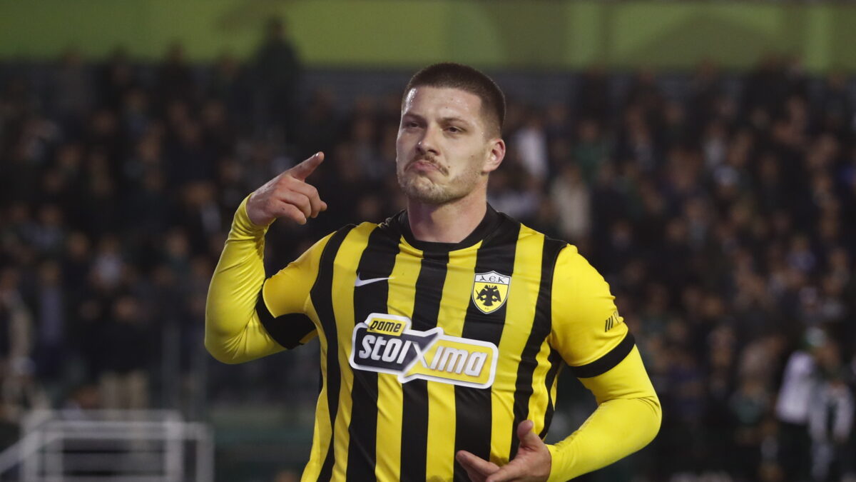 Ο Γιόβιτς πανηγυρίζει το δεύτερο γκολ του (ΣΩΤΗΡΗΣ ΔΗΜΗΤΡΟΠΟΥΛΟΣ