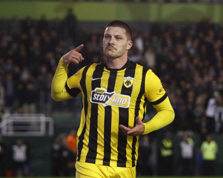 Παναθηναϊκός – ΑΕΚ: Το συγκλονιστικό φινάλε στη Λεωφόρο με αποβολή, ισοφάριση και γκολ νίκης με πέναλτι από τον Γιόβιτς