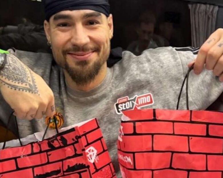 Ο Χουάντσο Ερνανγκόμεθ κέρασε μπέργκερ τους συμπαίκτες του μετά τη νίκη του Παναθηναϊκού κόντρα στη Ρεάλ Μαδρίτης