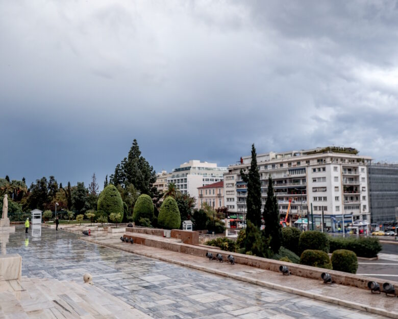 Καιρός αύριο: Τοπικές βροχές σε Ιόνιο, Ήπειρο και Κρήτη – Στους 19 βαθμούς η θερμοκρασία στην Αττική