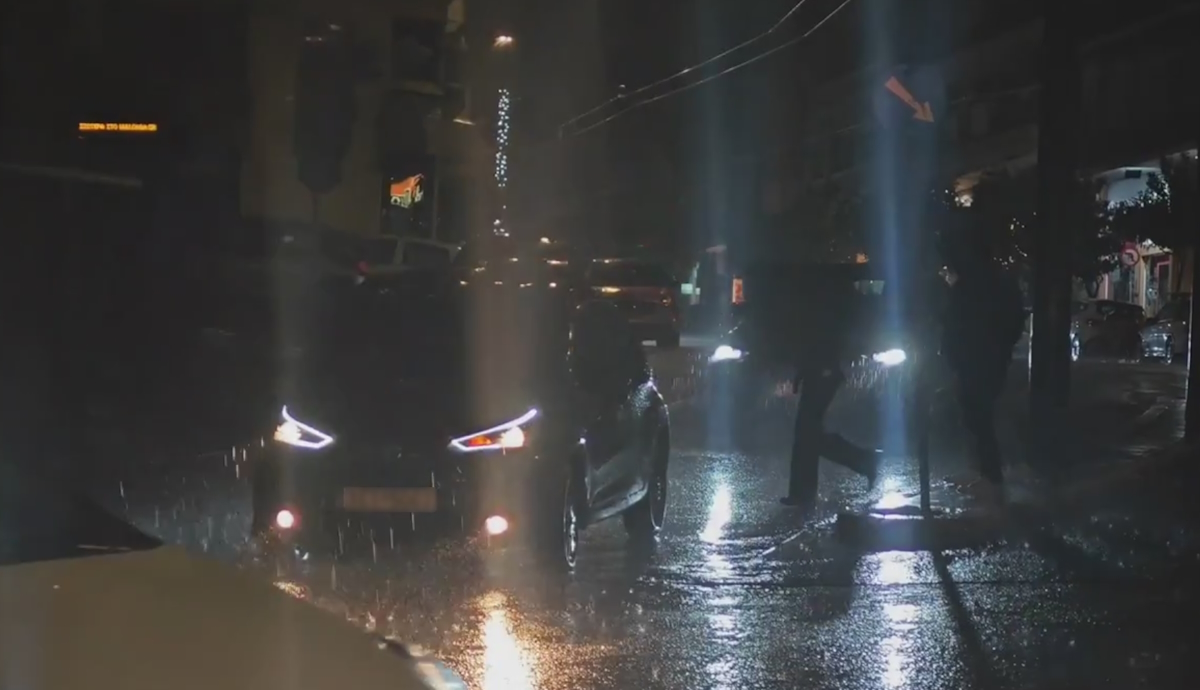 Νυχτερινή νεροποντή στην Αθήνα