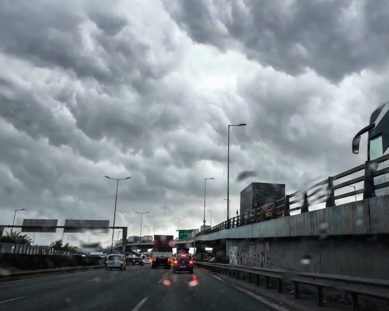 Καιρός σήμερα: Βροχές σε Δωδεκάνησα και βορειοδυτικά, συννεφιά στις υπόλοιπες περιοχές – Πτώση της θερμοκρασίας