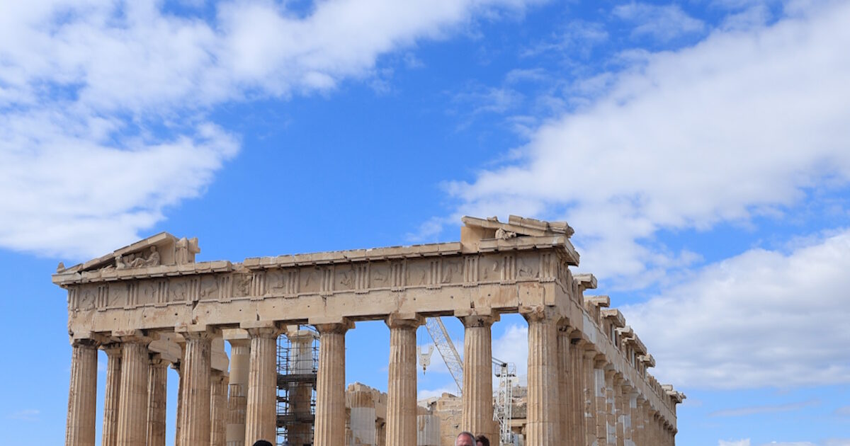 Weather today: Improved with a few clouds – Chance of local rain in southern Aegean and Crete