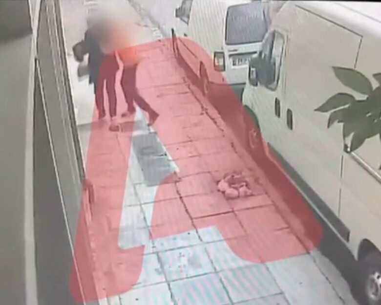 Καλλιθέα: Βίντεο ντοκουμέντο με διπλή επίθεση σε βάρος ηλικιωμένης – Την έριξε κάτω και της άρπαξε την αλυσίδα