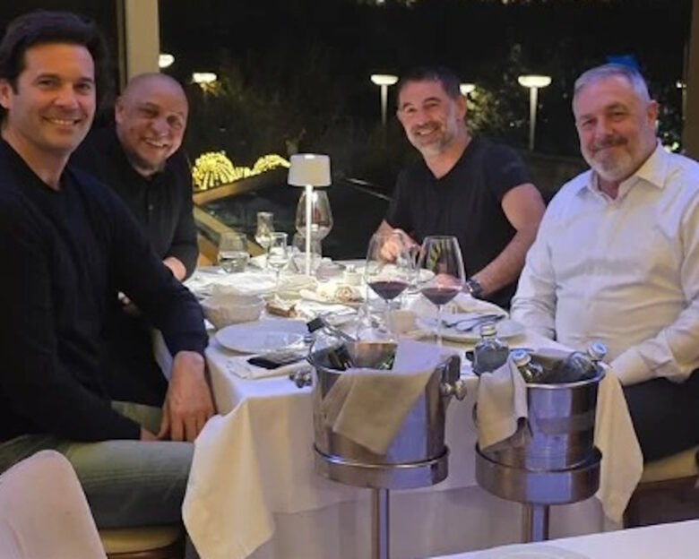 Ο Γιώργος Καραγκούνης δείπνησε με Ρομπέρτο Κάρλος και Σολάρι στην Αθήνα