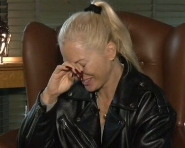 Η Βικτώρια Καρύδα κατά τη διάρκεια της συνέντευξης