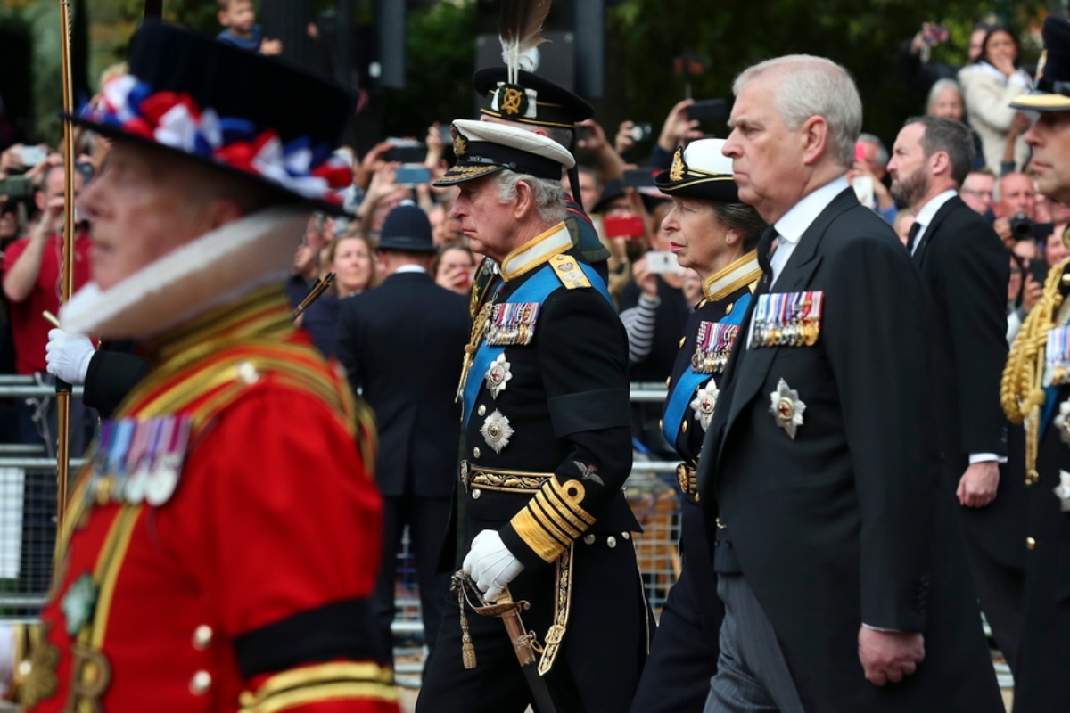 Ο πρίγκιπας Άντριου και ο βασιλιάς Κάρολος