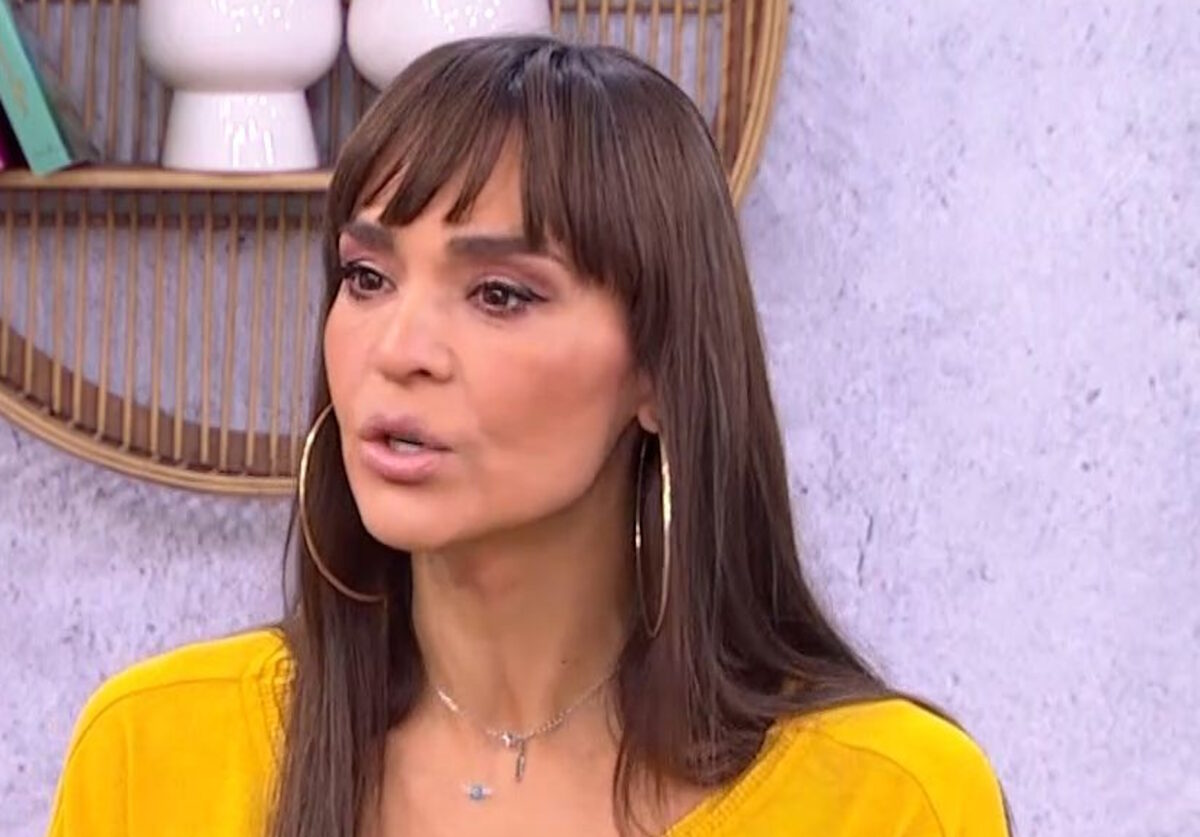 Η Νικολέττα Καρρά κατά τη διάρκεια της συνέντευξης