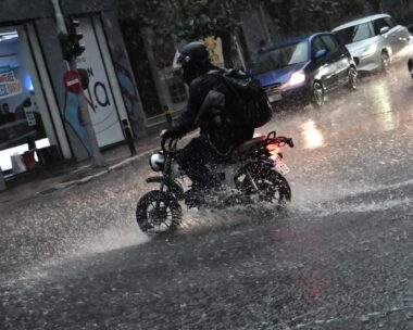 Άνδρας σε μηχανή