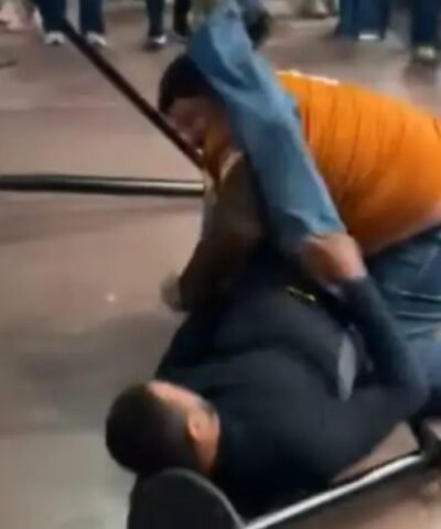 Έκαναν κατάστημα «ρινγκ» για την σειρά στις τουαλέτες