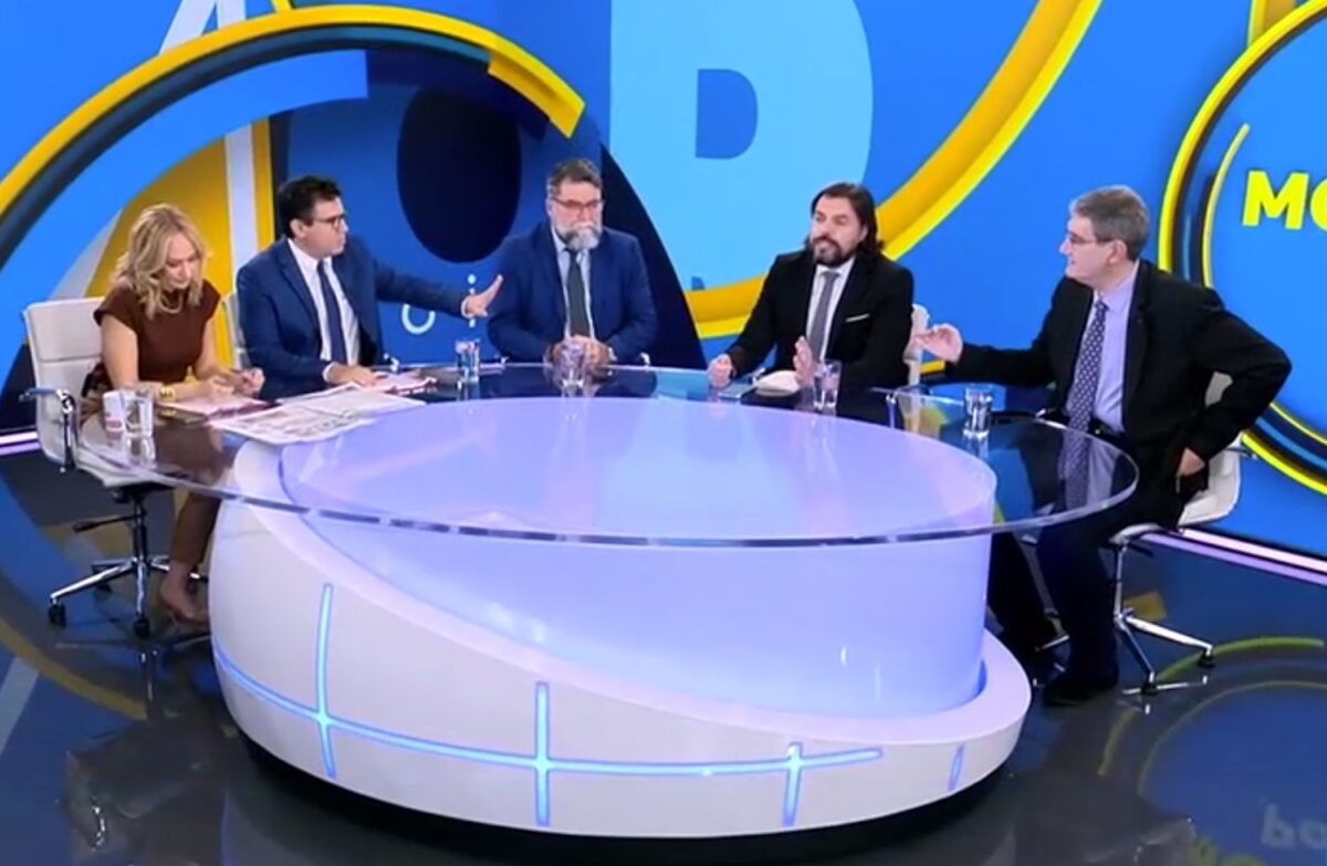 Καυγάς Παππά - Γιαννούλη