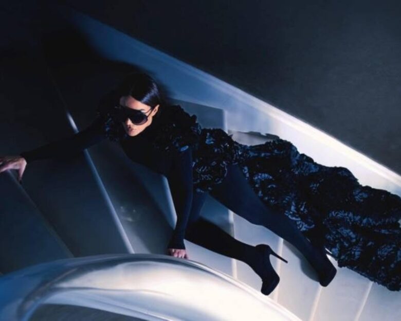 H Κέλλυ Κελεκίδου καθηλώνει με το νέο τραγούδι της με τίτλο «Σπίτι σου» – Δείτε το βιντεοκλίπ