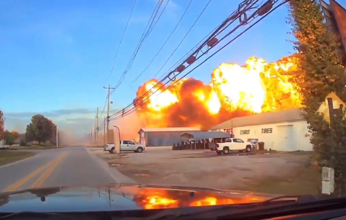 Το φλεγόμενο αεροσκάφος στο Κεντάκι