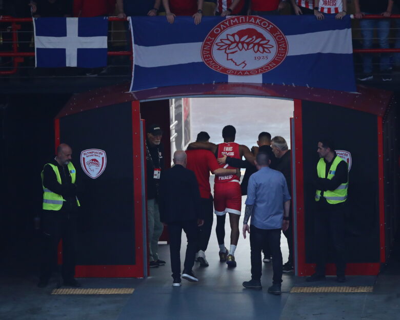 Ολυμπιακός για Κίναν Έβανς: «Μείνε δυνατός και επέστρεψε δυνατότερος»