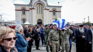 Κηδεία του 19χρονου ΕΠΟΠ Ραφαήλ Γαλυφιανάκη, ο οποίος σκοτώθηκε από έκρηξη χειροβομβίδας κατά τη διάρκεια άσκησης στην Αφάντου της Ρόδου