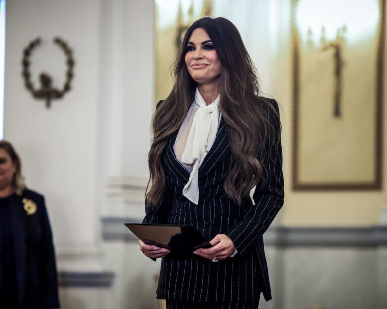 Κίμπερλι Γκιλφόιλ: «Τιμή μου να υπηρετώ ως πρέσβης των ΗΠΑ στην Ελλάδα» – Η ανάρτησή της και οι φωτογραφίες