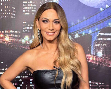 Η Έλλη Κοκκίνου στο πλατό της εκπομπής «The 2night Show»