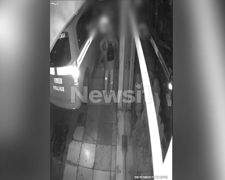 Κολωνός: Η στιγμή που φτάνει η αστυνομία μετά την εσκεμμένη παράσυρση του 22χρονου