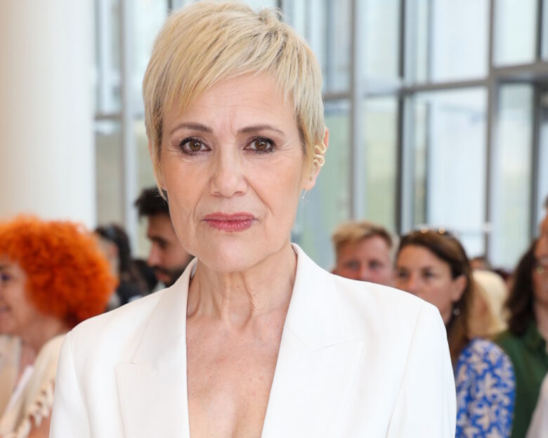 Κωνσταντίνα Μιχαήλ: «Η Αλίκη Βουγιουκλάκη μου ευχήθηκε να έχω την καριέρα της αλλά δεν το εννοούσε»