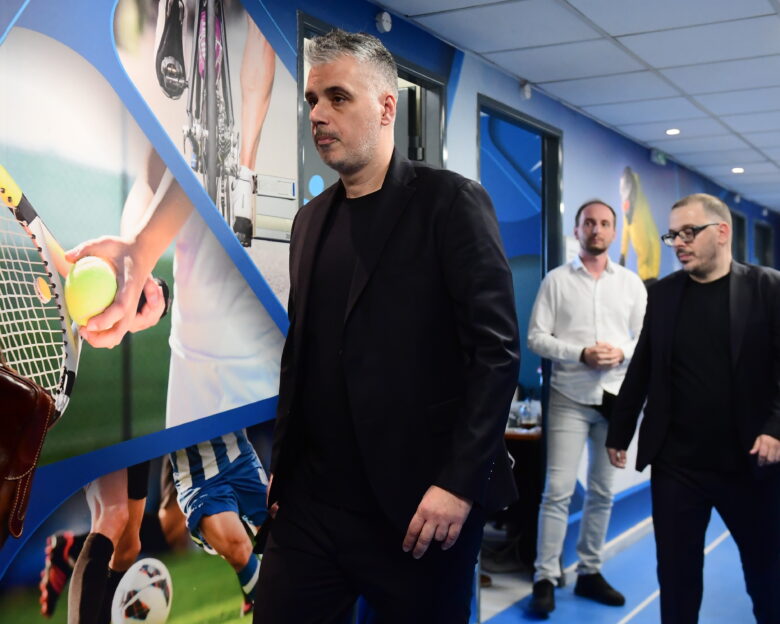 Δημήτρης Κοντός για Ματίας Λεσόρ: «Έχουμε στενοχωρηθεί πολύ, θέλουμε παίκτη άμεσα διαθέσιμο»