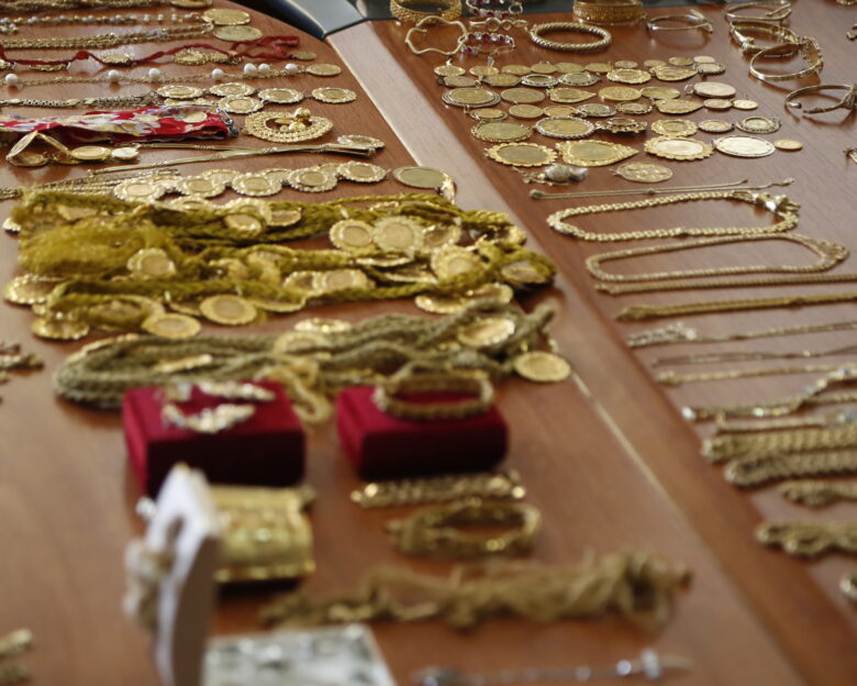 Ζωγράφου: Στη «φάκα» 4 απατεώνες που άρπαξαν κοσμήματα με το πρόσχημα της «ραδιενέργειας» – Ανάμεσά τους και 16χρονος