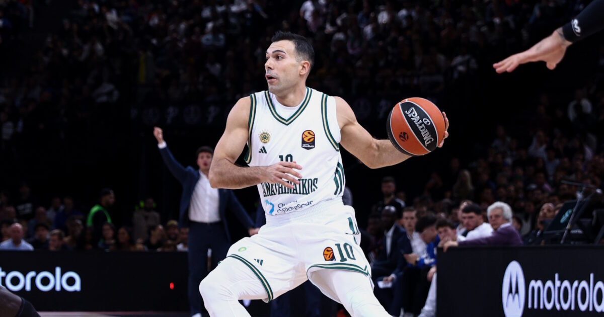 Kostas Sloukas surpassed Vassilis Spanoulis in accurate three-pointers in the Euroleague