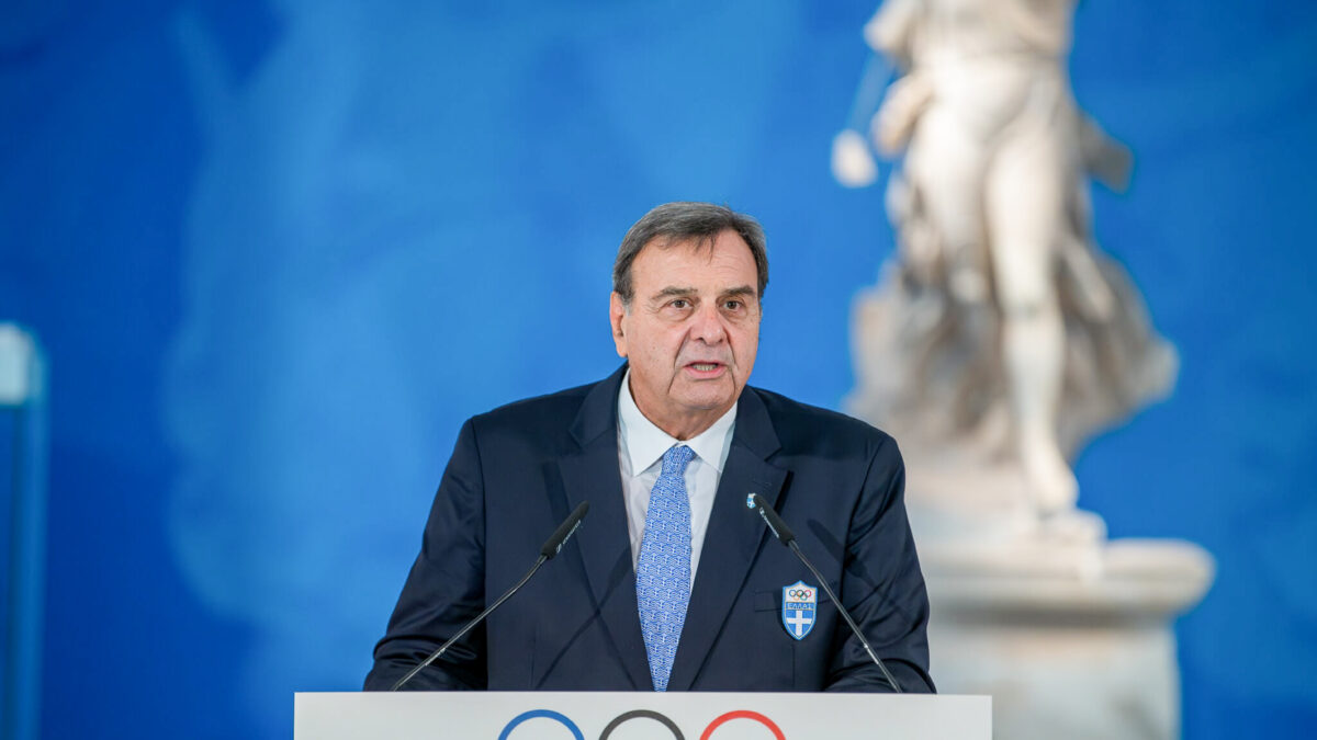 Ο Ισίδωρος Κούβελος στην ομιλία του