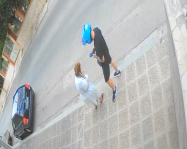 Βίντεο ντοκουμέντα από τη δράση του κυκλώματος που εξαπατούσε πολίτες και από την επιχείρηση σύλληψης των μελών του