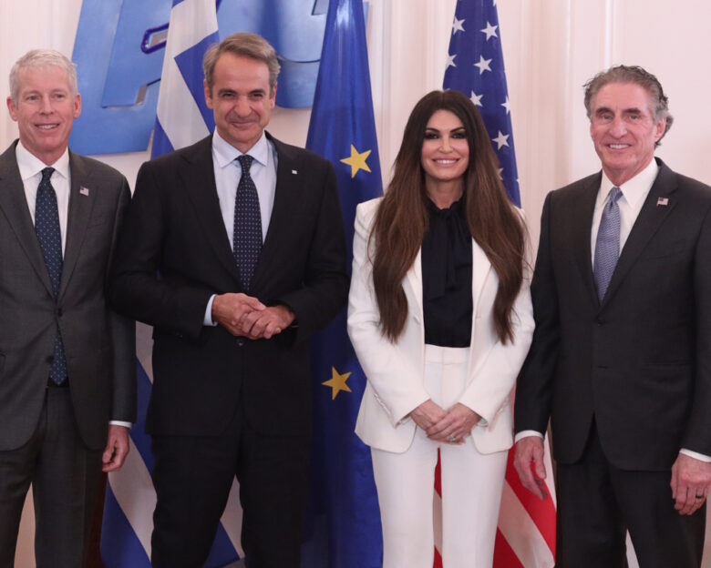 Στον Κυριάκο Μητσοτάκη η Κίμπερλι Γκιλφόιλ και οι υπουργοί Ενέργειας και Εσωτερικών των ΗΠΑ