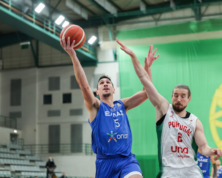 Πορτογαλία – Ελλάδα 68-76: Γαλανόλευκο διπλό με υπογραφή Λαρεντζάκη – Σαμοντούροφ