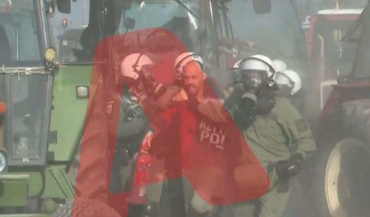 Ένταση στο μπλόκο των αγροτών στον Πλατύκαμπο Λάρισας