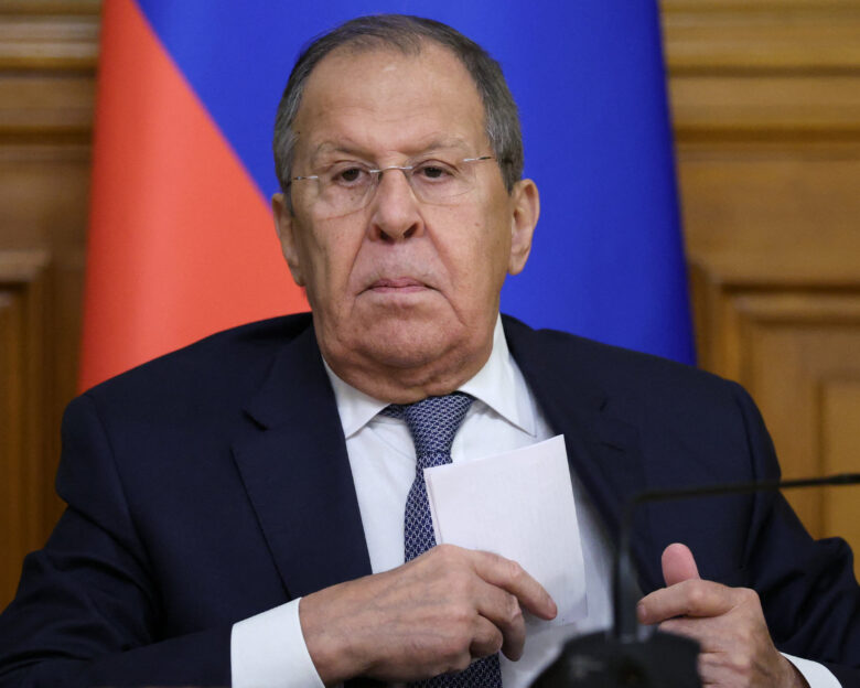 Ανάλυση SkyNews: Πώς η ακύρωση της συνάντησης Τραμπ – Πούτιν έριξε σε δυσμένεια τον Λαβρόφ